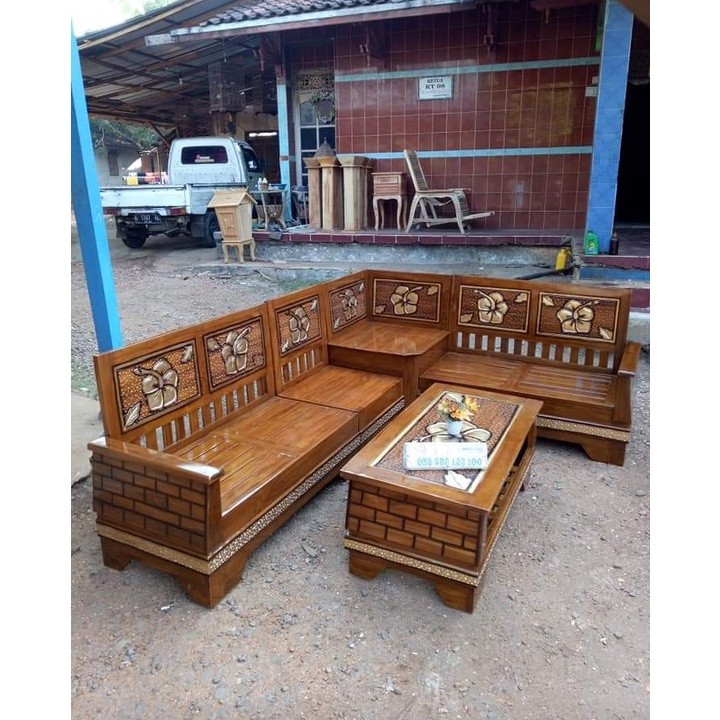 Kursi Sudut Tamu Jati Piramid