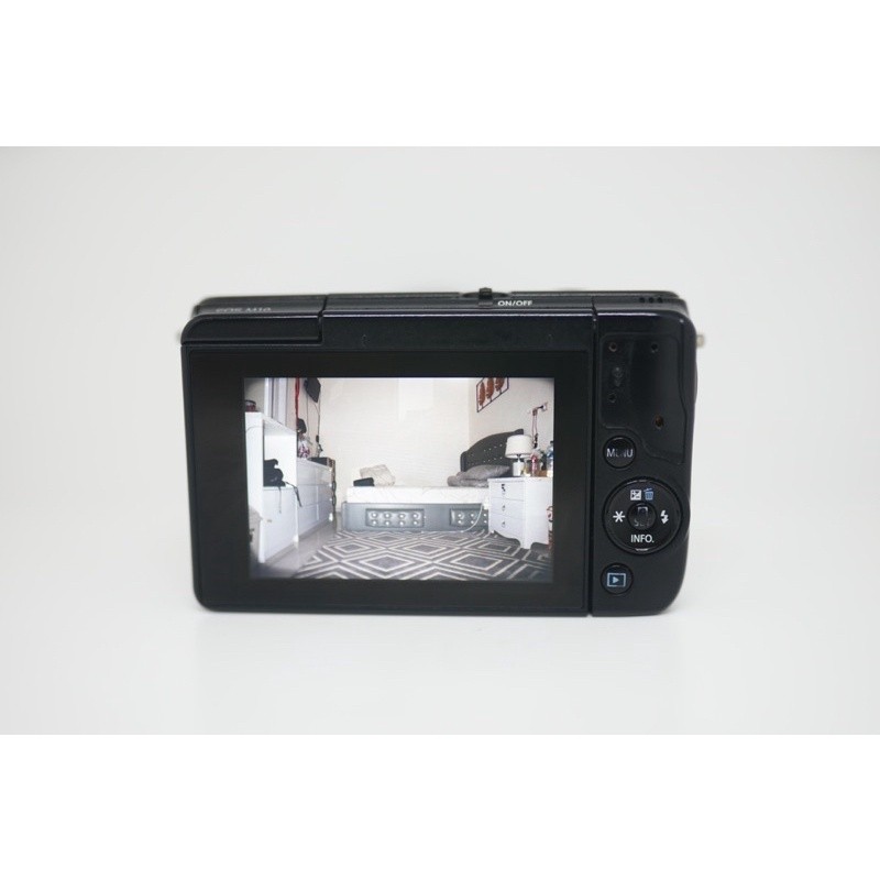 Kamera Mirrorless Canon Eos M10 Body Only CO