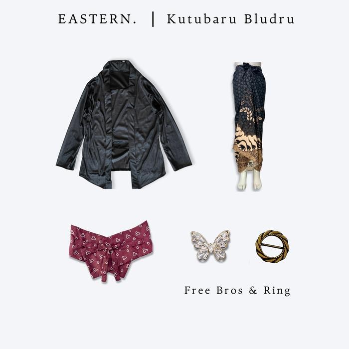 

[Paket 5in1] Kebaya Kutubaru Bludru Modern Free Obi Belt Set dengan Rok Lilit Batik Lengkap Wisuda Panjang Cantik Kancing Setelan Wanita Kondangan - Eastern - Hitam, S, Kebaya+Obi saja