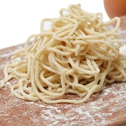 

Mie Segar Biasa Gilig (1kg)