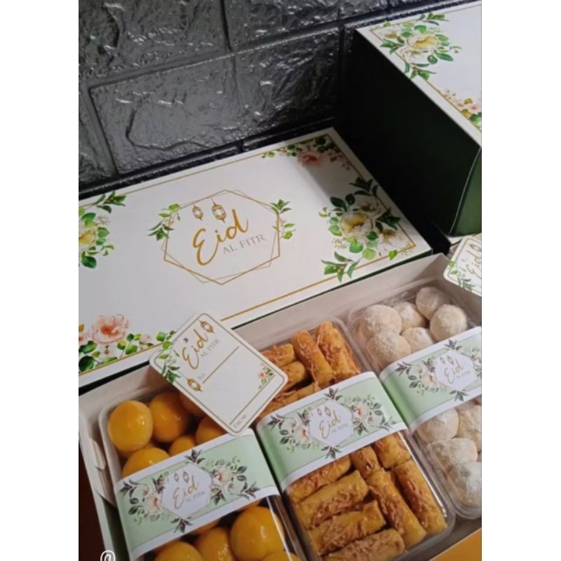 

TERLARIS OPEN PO HAMPERS LEBARAN HAMPERS KUE KERING