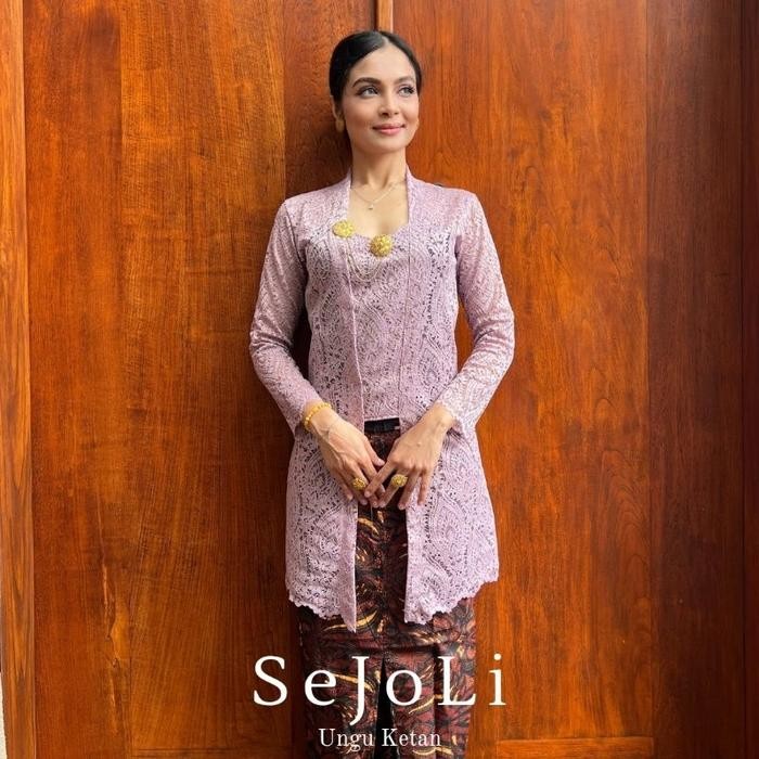 Baju Atasan Kebaya Kutubaru  Brokat Katun Panjang Lengan Panjang Sejoli Sulam - Ungu Ketan, S