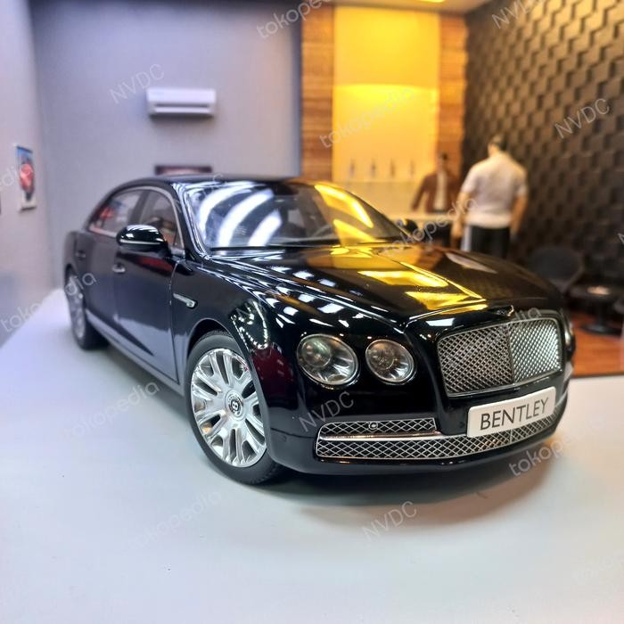 Diecast Bentley Flying Spur 2005  Minichamps
