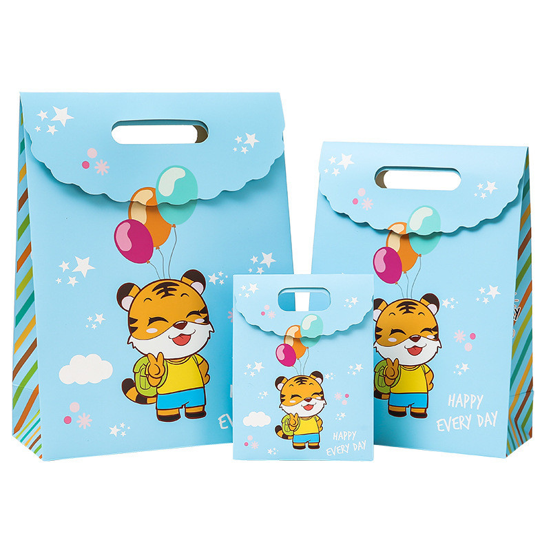

Family168.id PAPERBAG SOUVENIR ( TUTUP TEMPEL ) / PAPERBAG / TAS KADO ULANG TAHUN