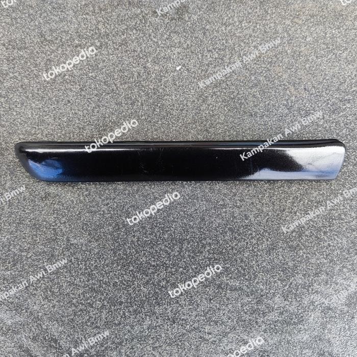 lis fender kiri bmw e46 Sparepart