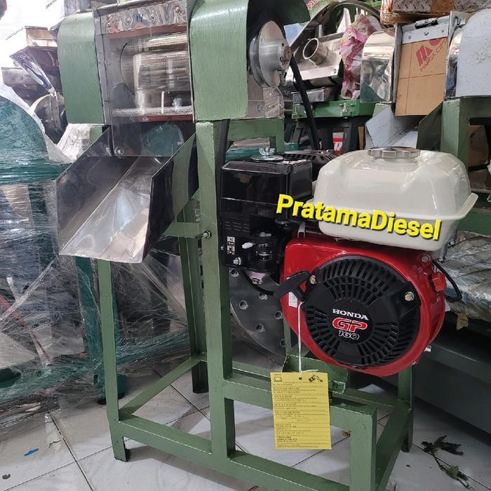 Mesin Parut Kelapa Samping Mesin HONDA GP 160 - +Mesin HONDA GP160