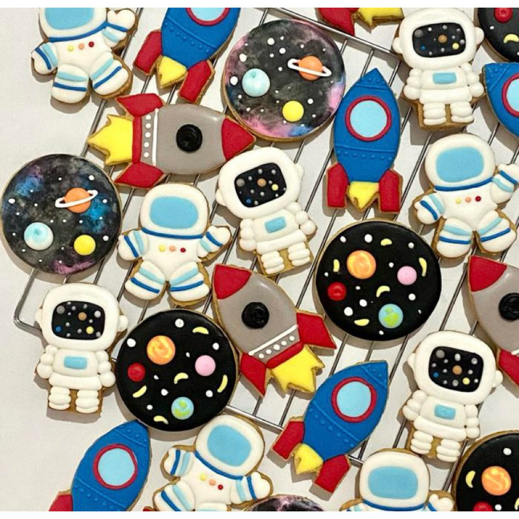 

Astronaut Chookies Character - Sugar Cookies / Decorated Cookies / Kukis Hias