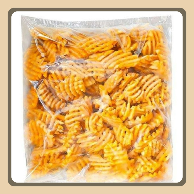 

Mc Cain Redstone Canyon Skin-On Waffle Fries 2Kg - Kentang Goreng Bentuk Waffle Dengan Bumbu Canyon