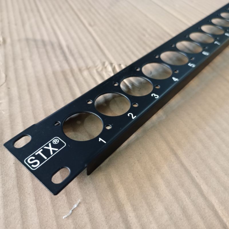 Panel Speakon STX 8, 16 dan 24 lubang