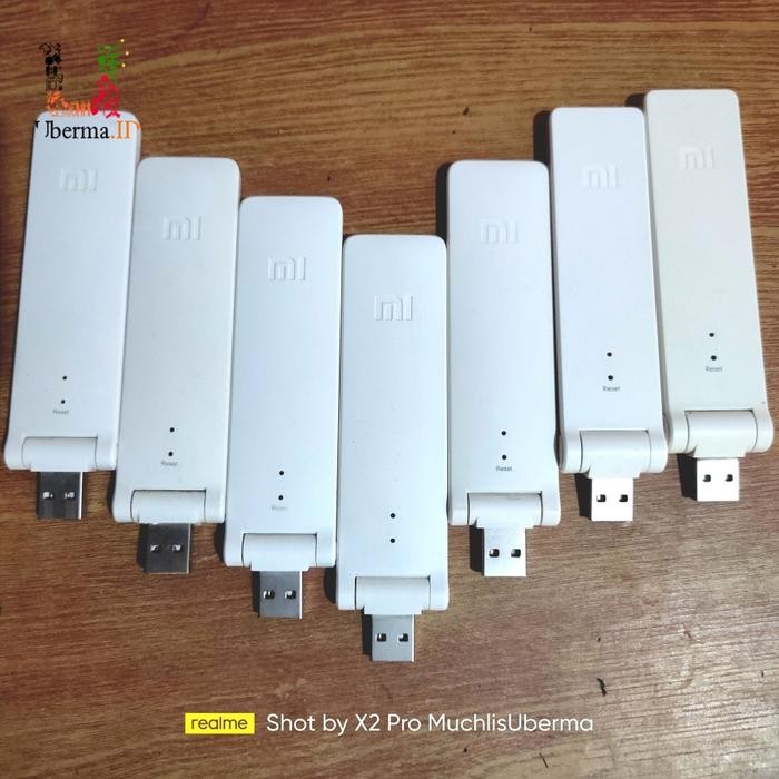 Mi Wifi Extender Pro Repeater 300Mbps Amplifier Penguat Sinyal - Mi WiFi Pro V3