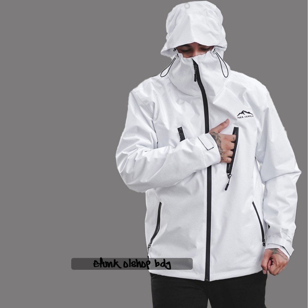 Jaket Gorpcore Parasut Waterproof Pria Putih / Jaket Gunung Waterproof Putih
