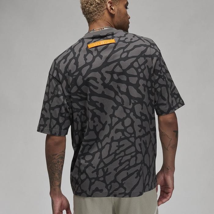 KAOS MENS NIKE JORDAN X PARIS SAINT GERMAIN M J PSG STMT SS GFX TEE dark grey oversized