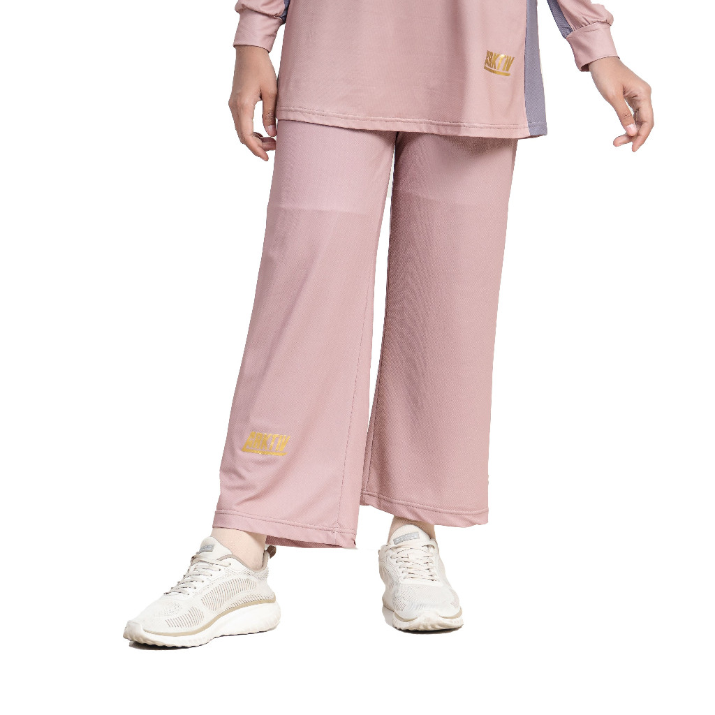 Arktiv Alpha Smart Pants Brown x Nycta Gina CO