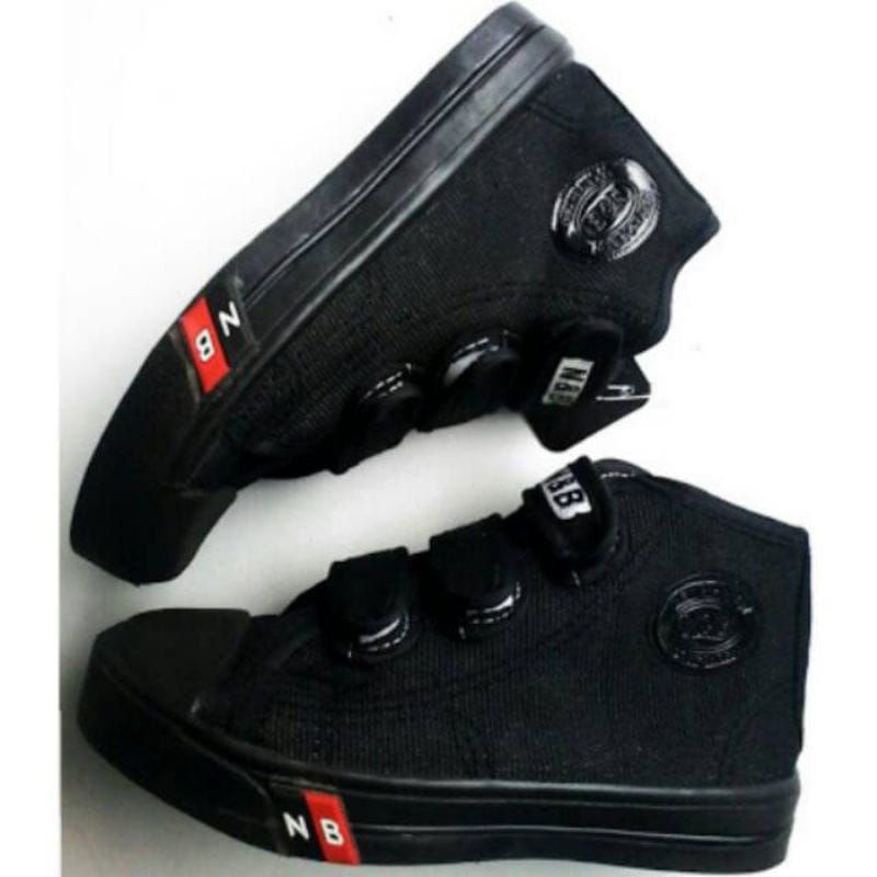 BROMSUNSHOP  Sepatu Sekolah NB Hitam Model Perekat Sepatu Boots NB
