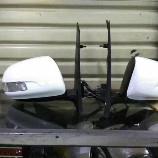 Spion Mobil Kijang Innova/Inova Luxury Tipe G 1set Kanan Kiri