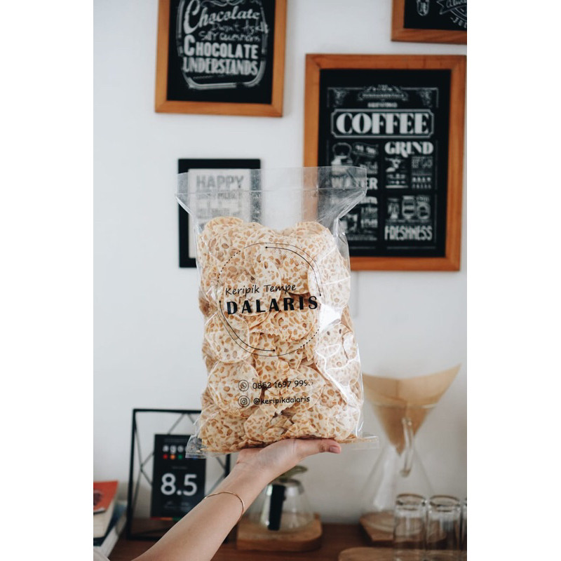 

Keripik Tempe Dalaris 500gr Cemilan Enak Kerupuk Tempeh