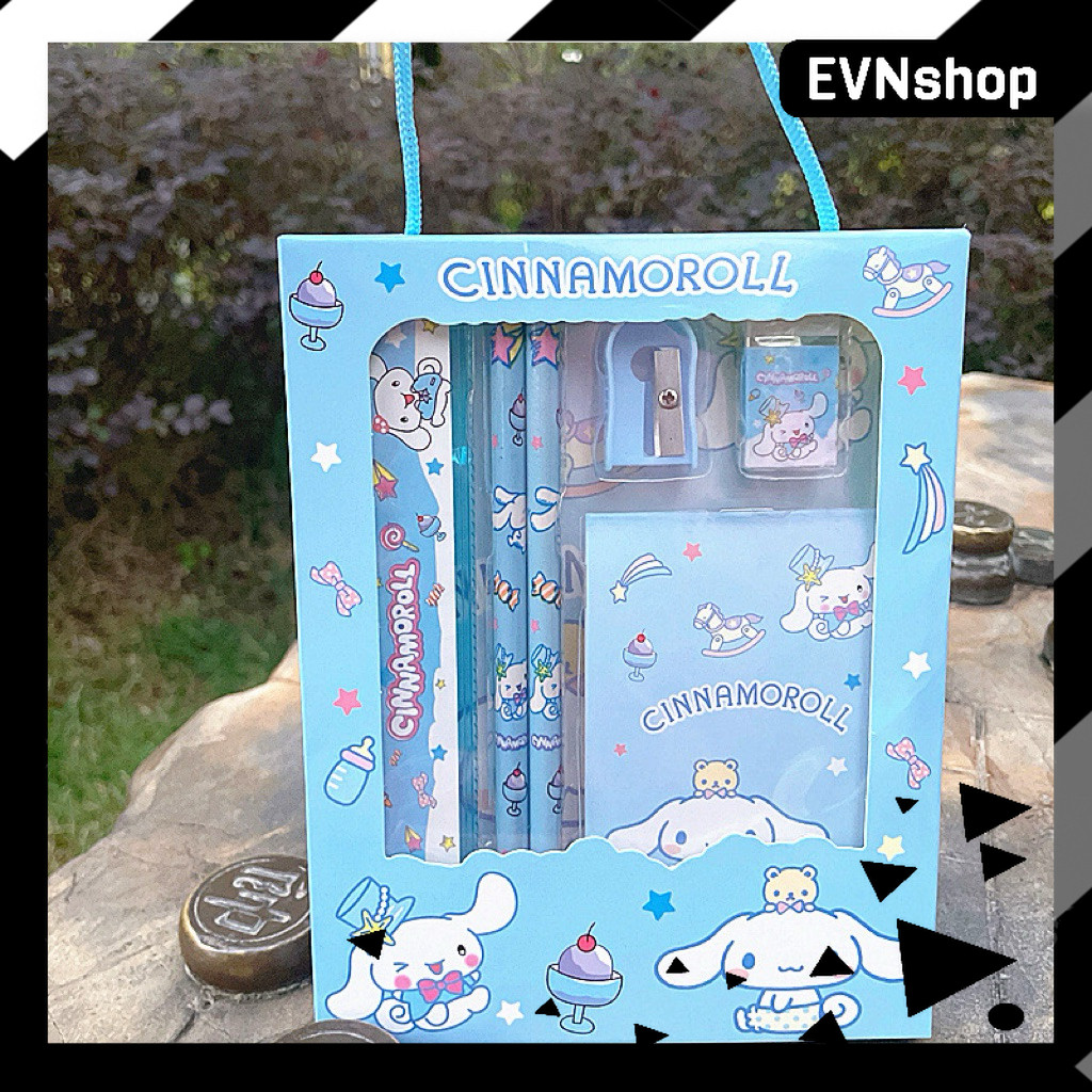 

Set Alat Tulis Sanrio Lucu dalam Gift Box – Pensil, Rautan, Penghapus & Memo 2018