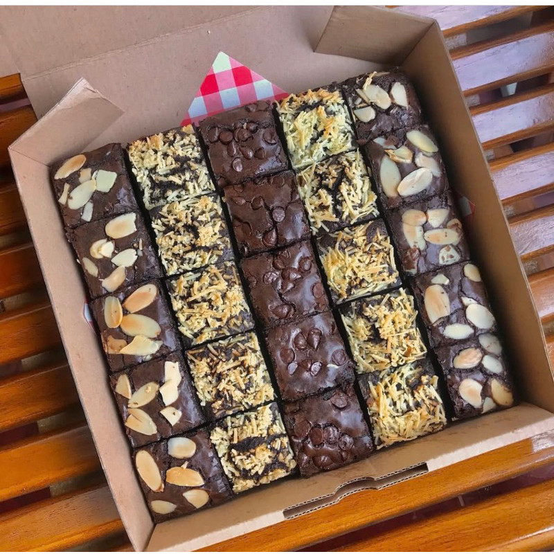 

NEW brownies 20x20 PREMIUM