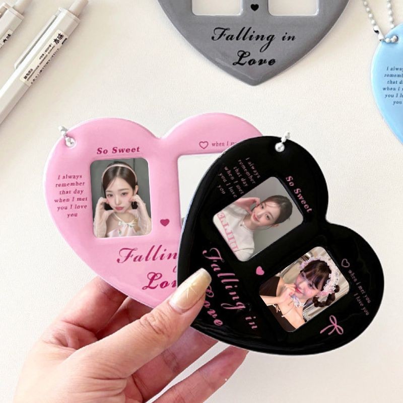 

INS Love Heart Shape Photocard Holder Keychain Double Heart Card Holder Hanging Idol Photo Protective Display Sleeves Stationery