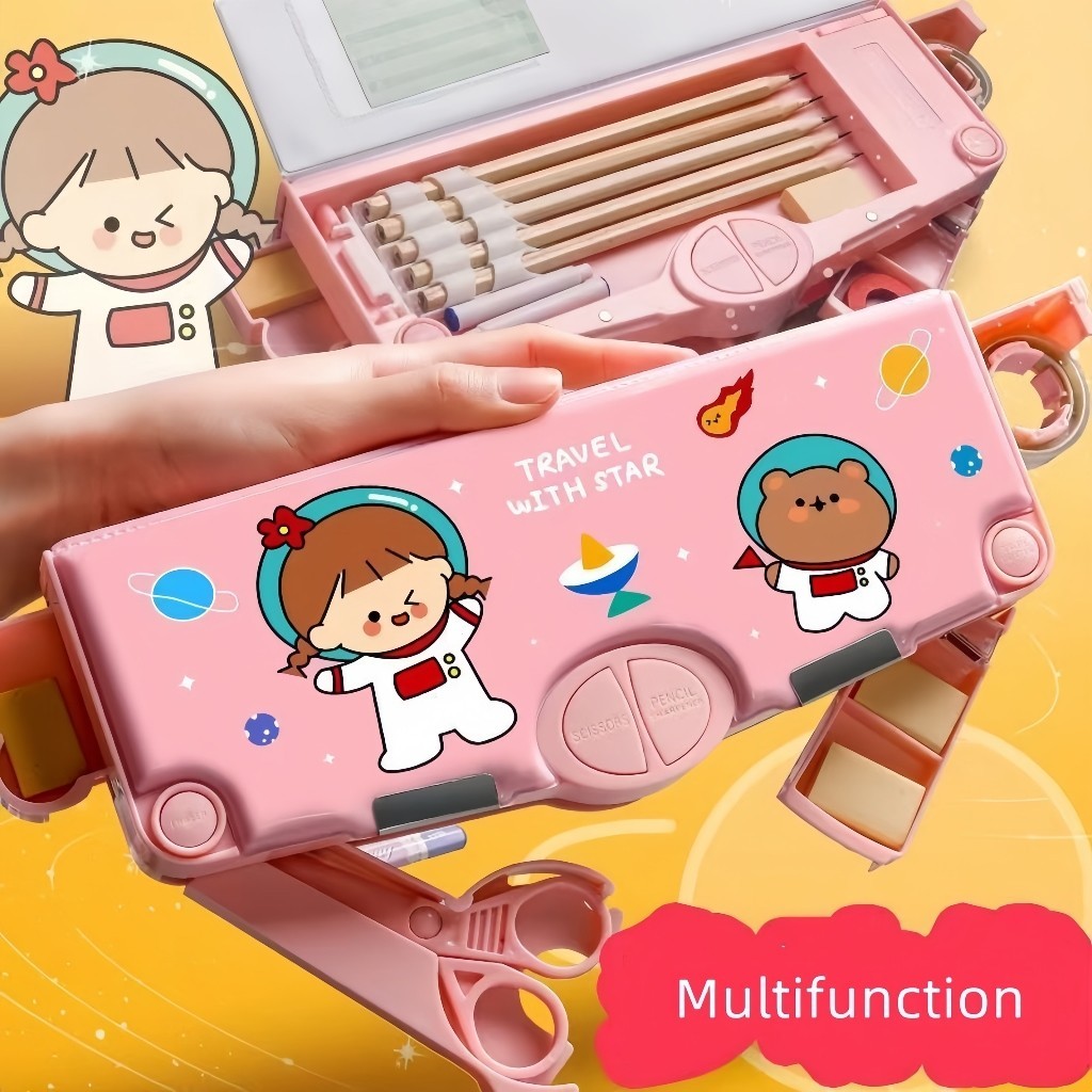 

TEMPAT PENSIL 2 SUSUN MULTIFUNGSI DENGAN BANYAK FITUR DAN GAMBAR LUCU UNTUK LAKI-LAKI DAN PEREMPUAN