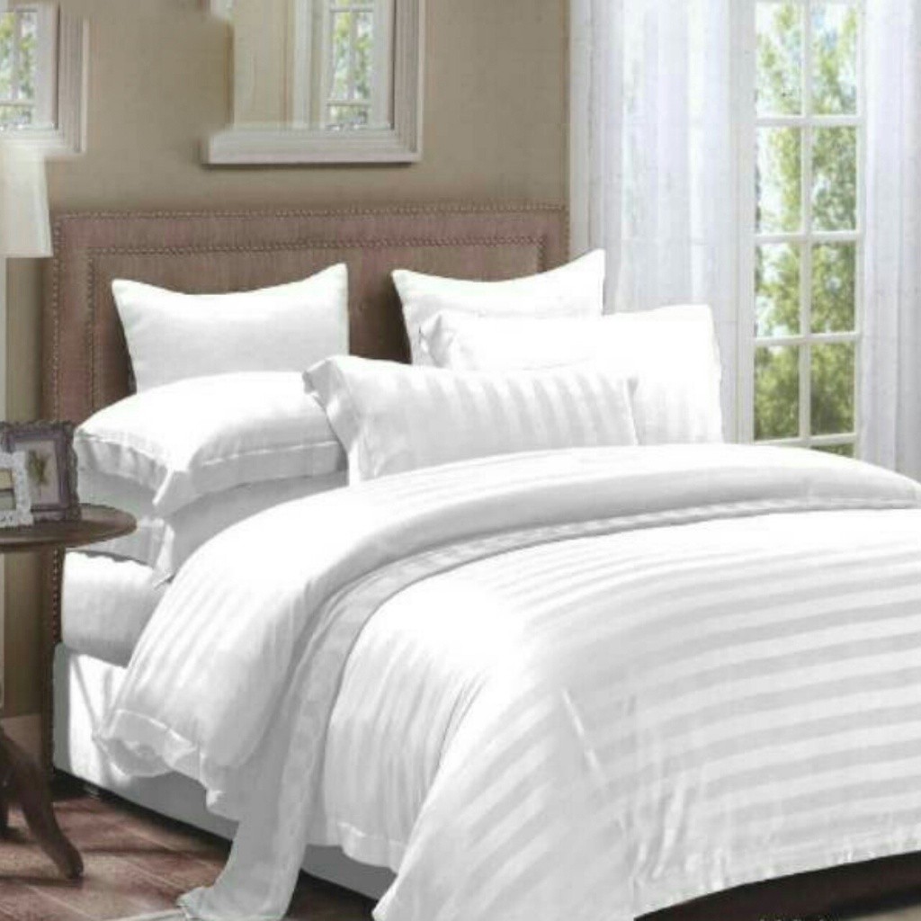 Sprei Satin Kingkoil Garis Putih / J-32  - Roemah Sprei