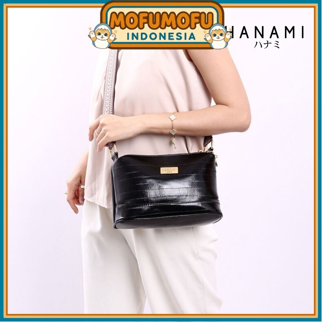HANAMI Tas Selempang Cantik Simple Tali Motif Branded Kekinian Wanita Virana TA1017B5 Kulit Hitam