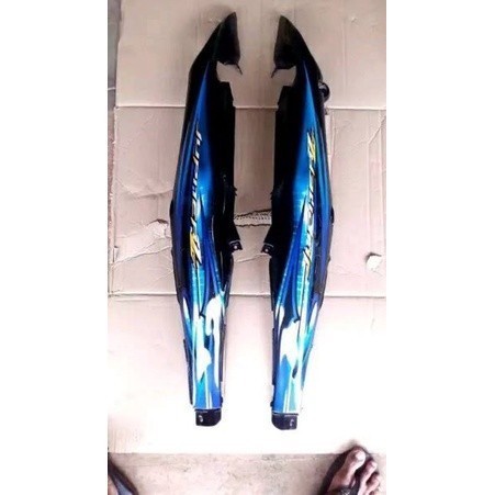 Cover body jupiter z new burhan body jupiter z new hitam set striping - Hitam polos