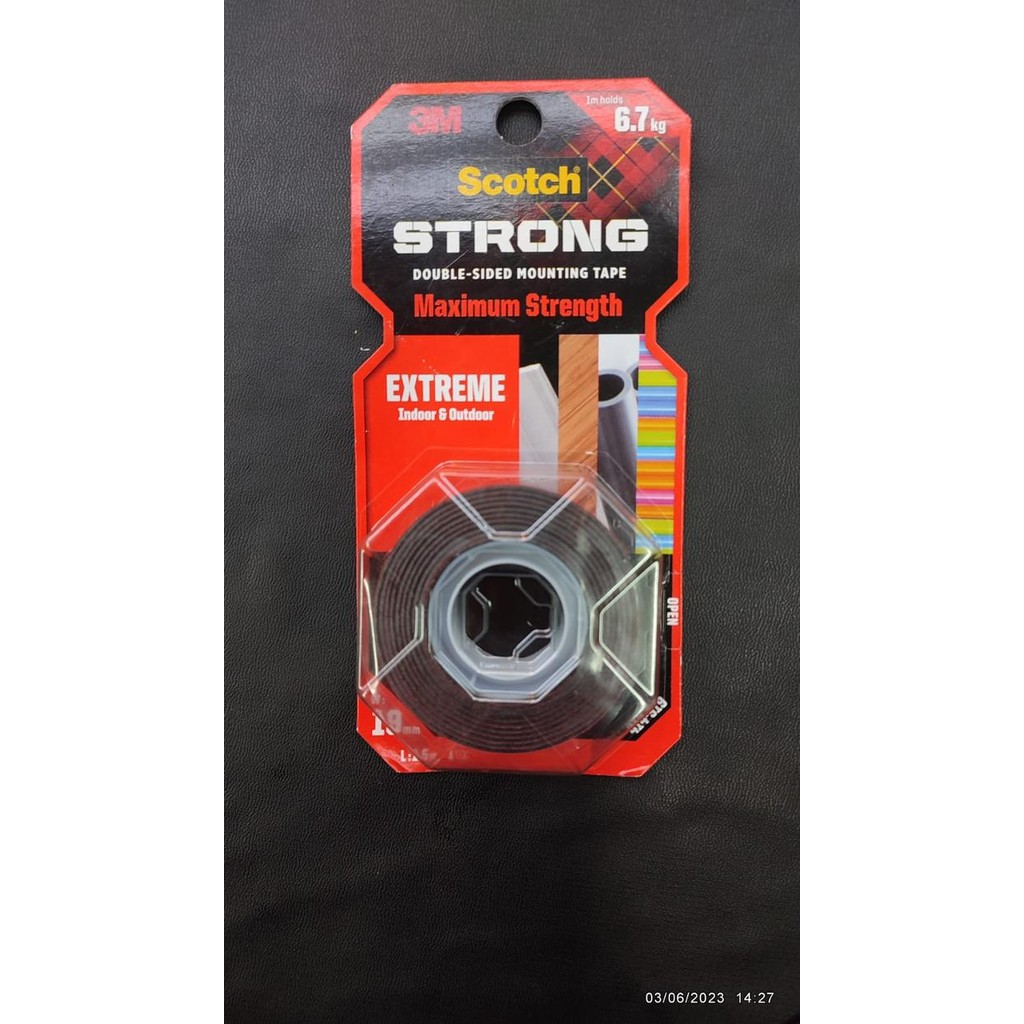 

Double Tape Outdoor 3M Scotch Super Kuat / Permanent Mounting Tape 3M