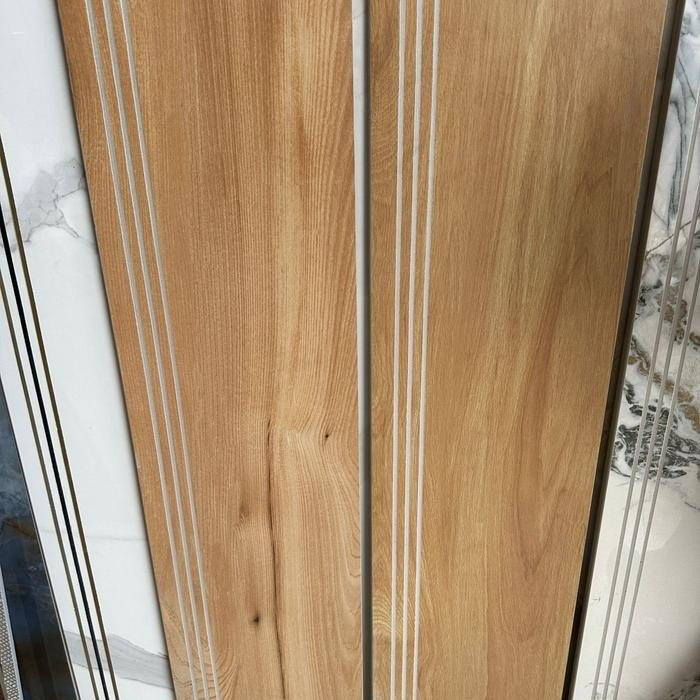 granit tangga motif kayu ukuran 30x100 30x120 keramik tangga motif kayu