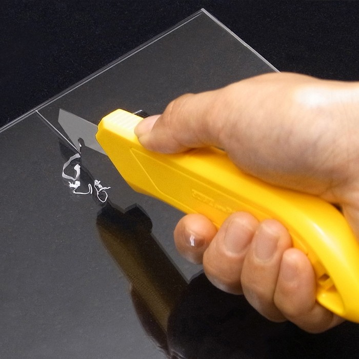 

OLFA PC-L Alat Pemotong Akrilik Plastik Heavy Duty Plastic Laminate Acrylic Cutter