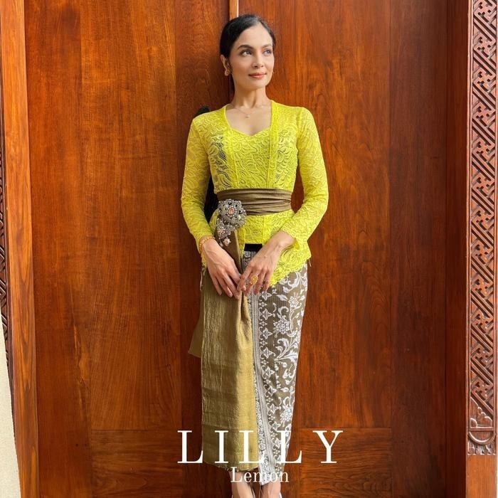 

Setelan Kebaya Kutubaru Brokat Stretch Lengan Panjang Lilly - lemon, S