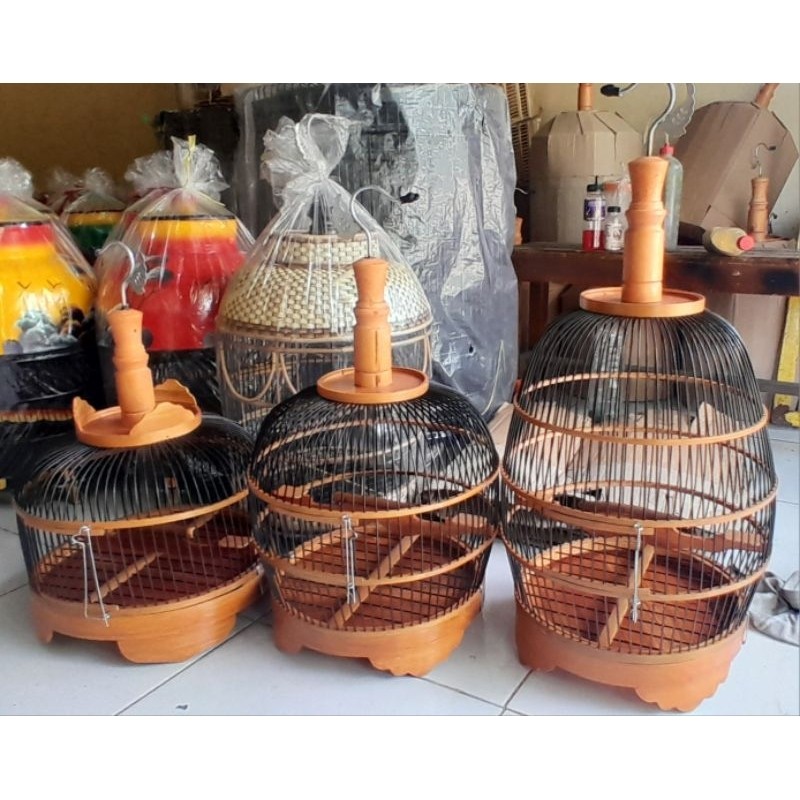 KANDANG PERKUTUT MINION FULL BAMBU FINISINGCO