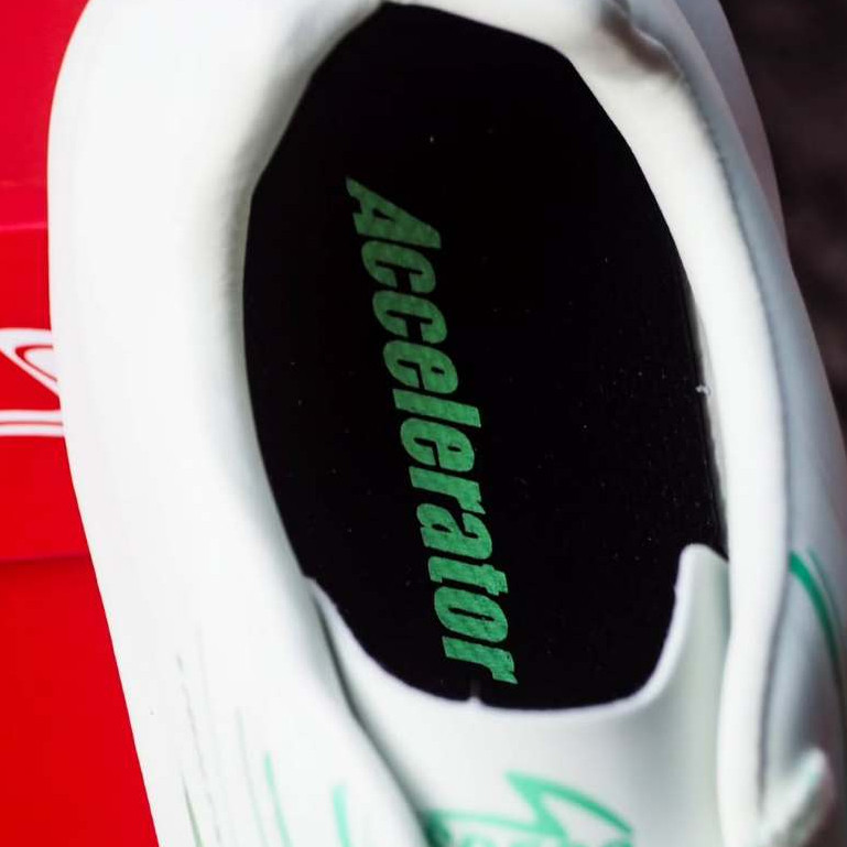 AZHAR.ID BISA COD SEPATU FUTSAL SPECS LIGHTSPEED REBORN IN TERLARIS