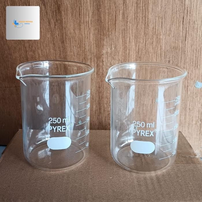 Beaker Glass Pyrex 250ml / Beaker Glass Pyrex