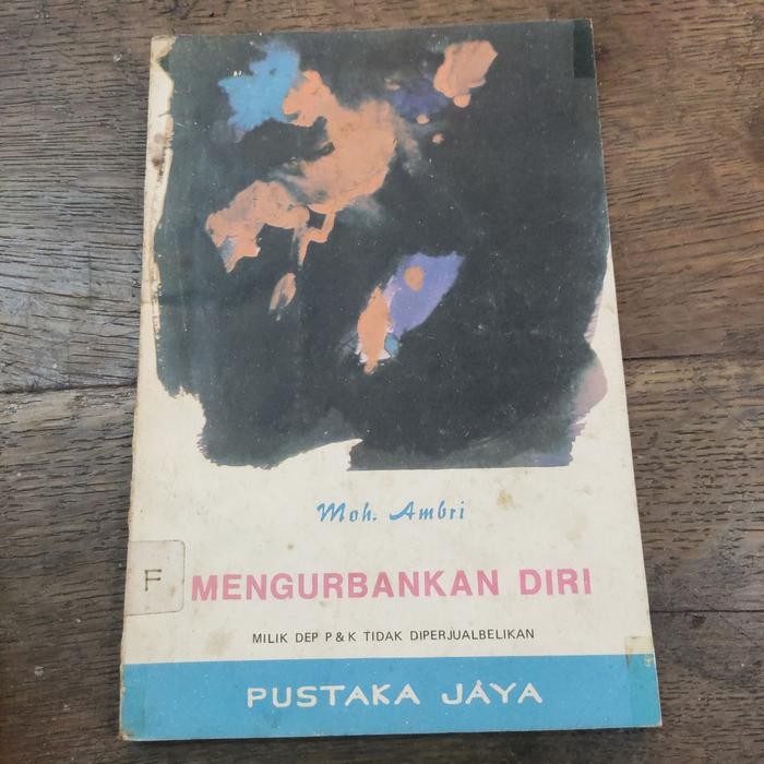 MENGURBANKAN DIRI Oleh. Moh. Ambri