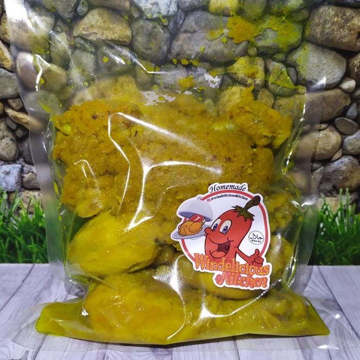 

AYAM UNGKEP LENGKUAS / AYAM KUNING LENGKUAS / AYAM BUMBU LENGKOAS - Paha 5 Potong