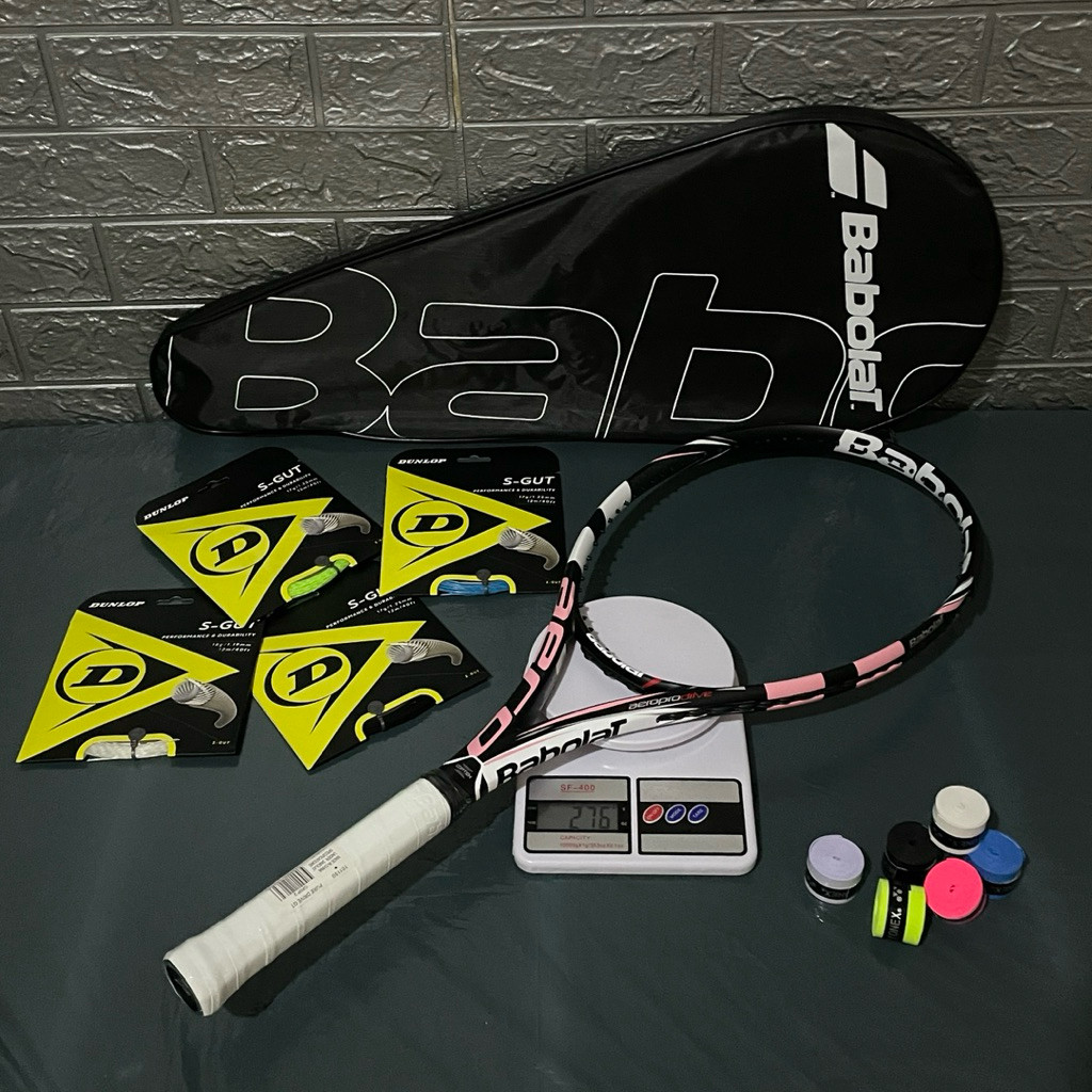 RAKET TENIS LAPANGAN  BABOLAT AERO PRO DRIVE PINK HITAM + SENAR DUNLOP S-gut + TASCO