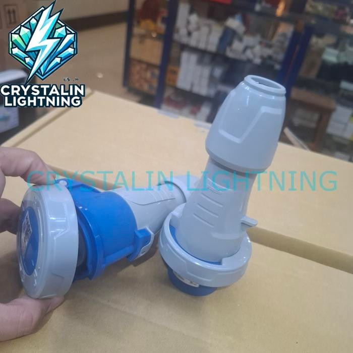 1set Legrand Mobile Mounting 3pin 16A ip67 1phase Kode 555304+555324 Stop kontak