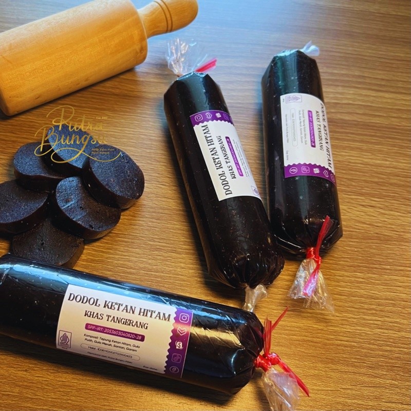 

Dodol Betawi Asli Ketan Hitam Khas Tangerang 200 gr Halal Fresh Lembek