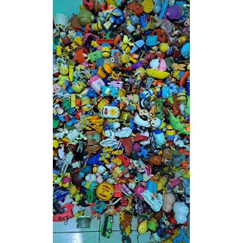 Mainan kiloan  mcd,happy meal,KFC,hokben dll prelovedCO