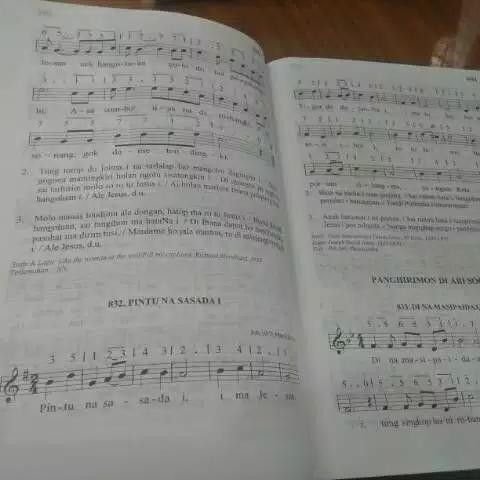 Mumpung Murah Bible dohot Buku Ende HKBP (BIBEL SUPLEMEN HKBP)