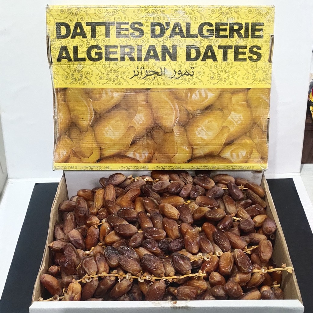 

KURMA DATES ALGERIAN TUNIS TANGKAI 100GR