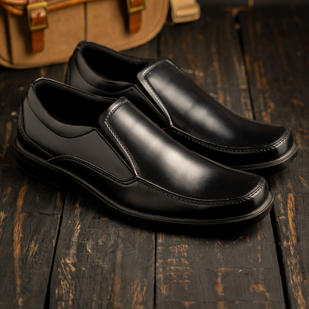 [PREMIUM ORIGINAL] PAULMAY - Sepatu Formal Casual Pria Wina 63