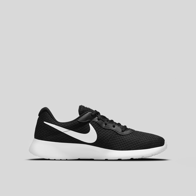 Nike Tanjun Sepatu Sneakers Pria 121197367