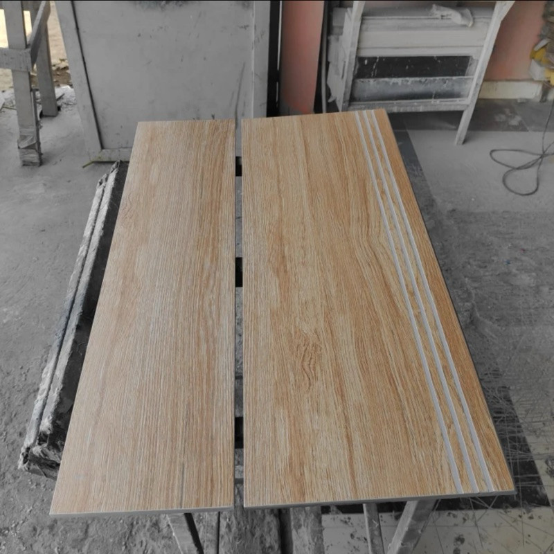 granit tangga motif kayu 30x90 30x100 30x120 / 20x90 20x100 20x120 list Plint keramik tangga lantai 