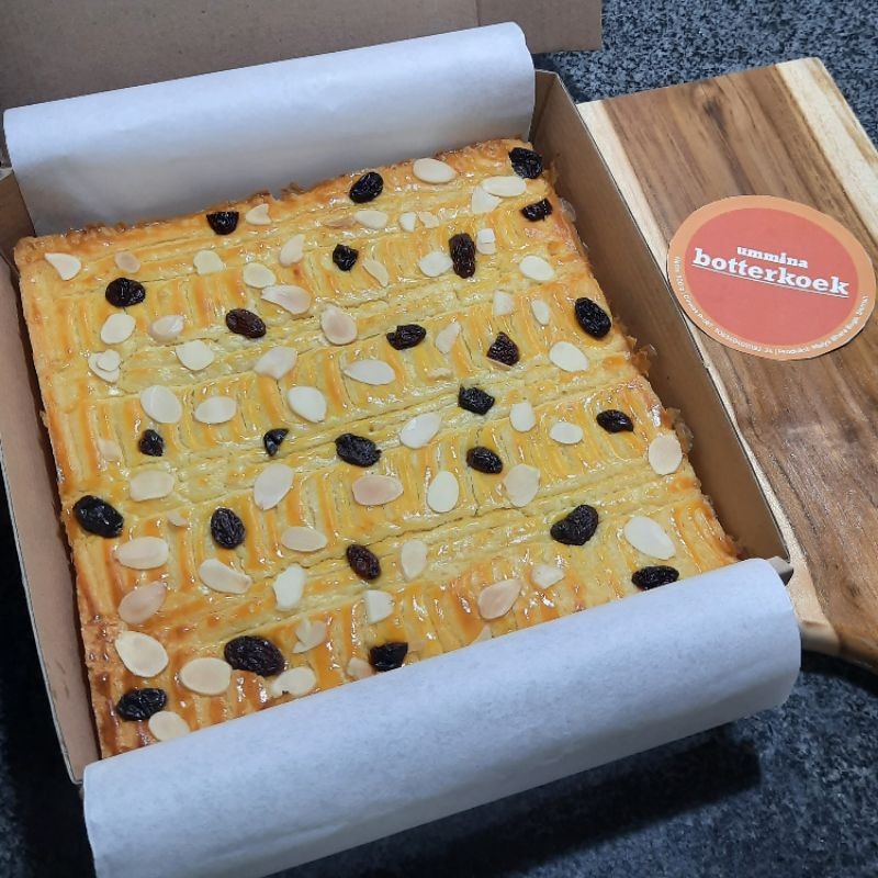 

[HALAL MUI] Ummina Botterkoek Lekker Holland camilan roti jadul belanda kemasan box hampers ramadhan lebaran