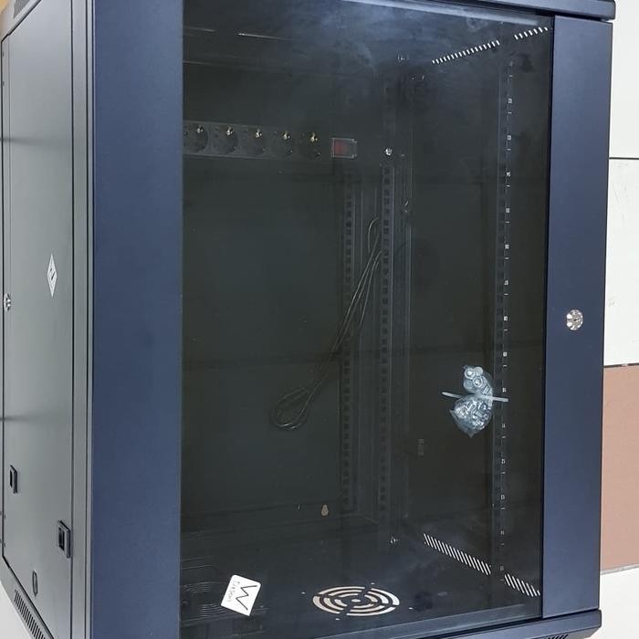 

Wallmounted 12u depth 600mm double door