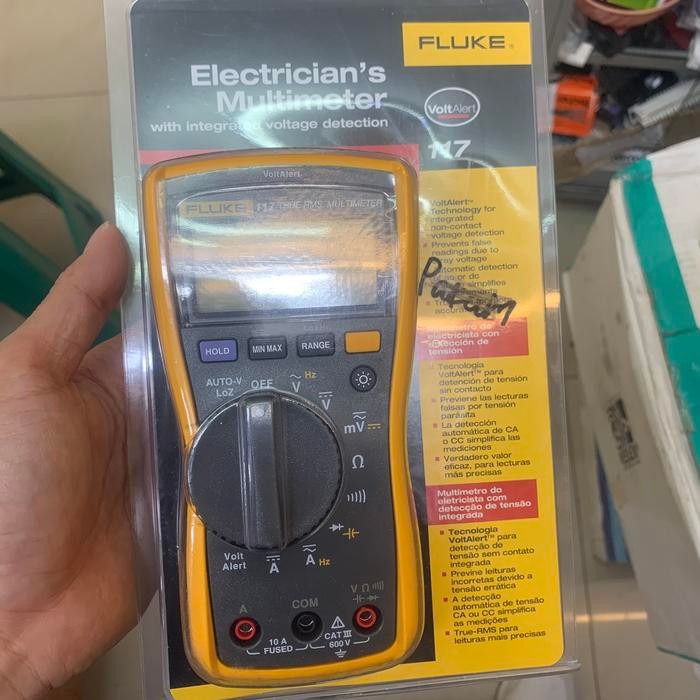 FLUKE 117 DIGITAL MULTIMETER