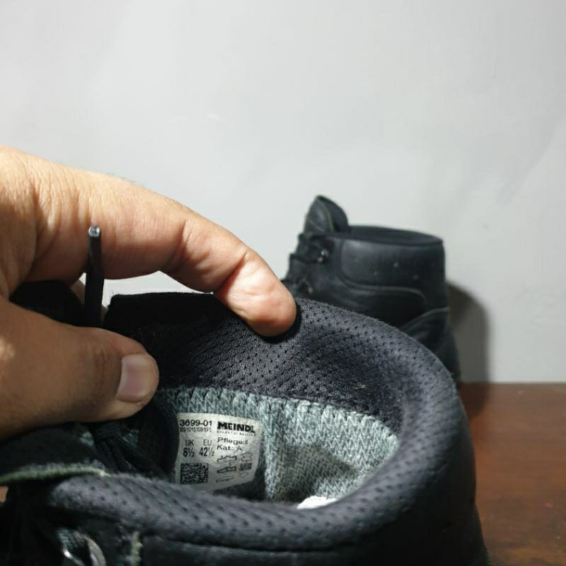 sepatu hiking meindl CO