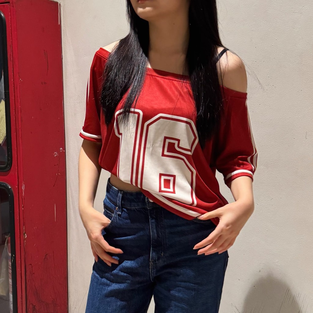 KAOS JERSEY MERAH / KAOS KERAH / KAOS MOTIF / KAOS MOTIF / KAOS LIMITED EDITION / OUTER